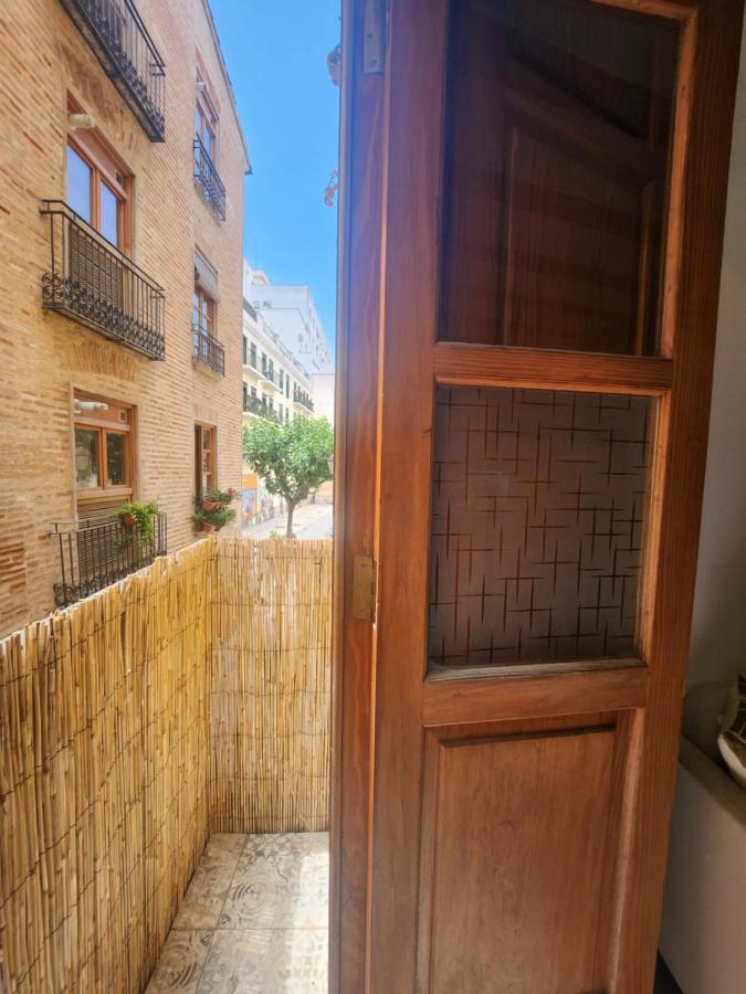 Experience Apartment Valencia Bagian luar foto